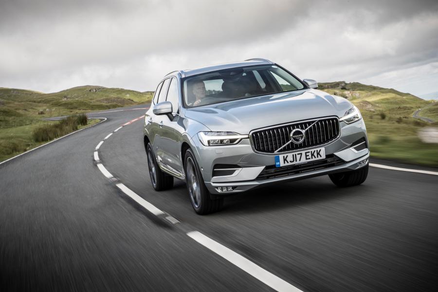  Volvo XC60 D4 Inscription 2017 года  (UK) (фото 33 из 172)
